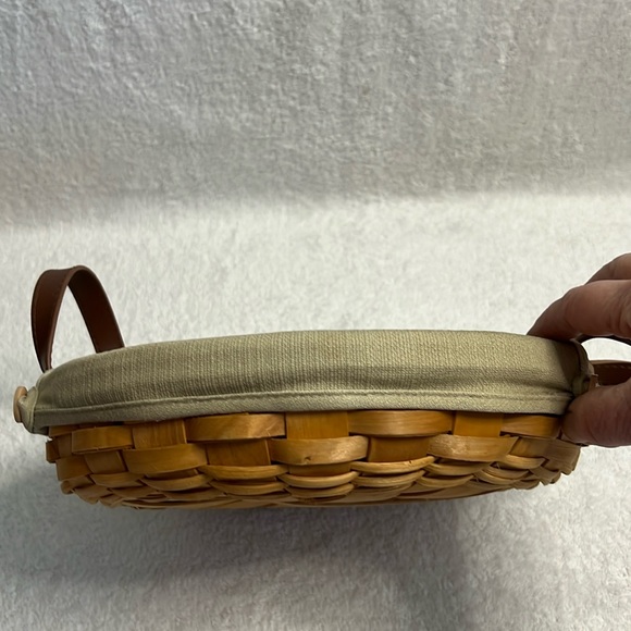 Taskets Renaissance Cloth Lined Pie Holder - Picture 7 of 16
